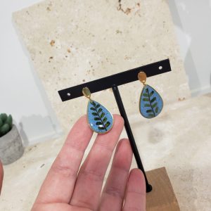 boucles d’oreilles gouttes bleues, fougère