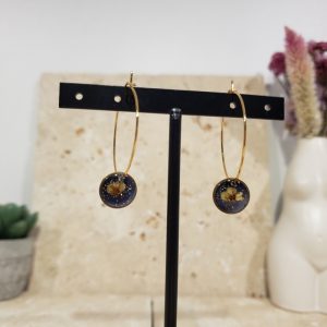 créoles laiton doré, noir et fleurs