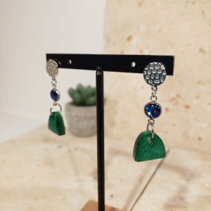 boucles acier inox, paillettes vertes et bleues