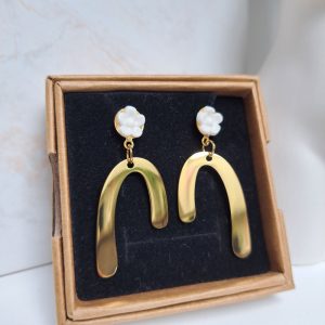 Boucles d’oreilles dorées/mini fleurs porcelaine froide