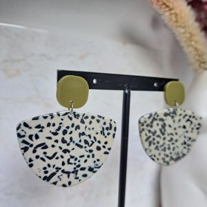 boucles d’oreilles tachetées (kaki)