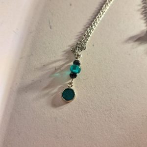 collier cuir vert foncé