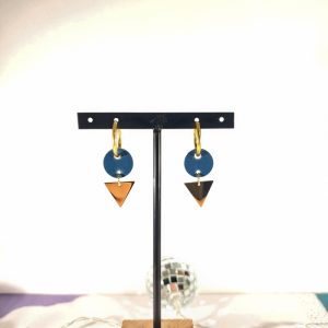 boucles d’oreilles cuir bleu canard, triangle acier doré
