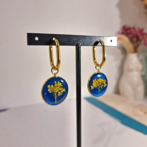 créoles cabochon bleu fleur jaune