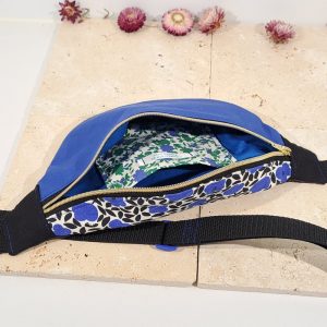 sac banane fleurs bleues