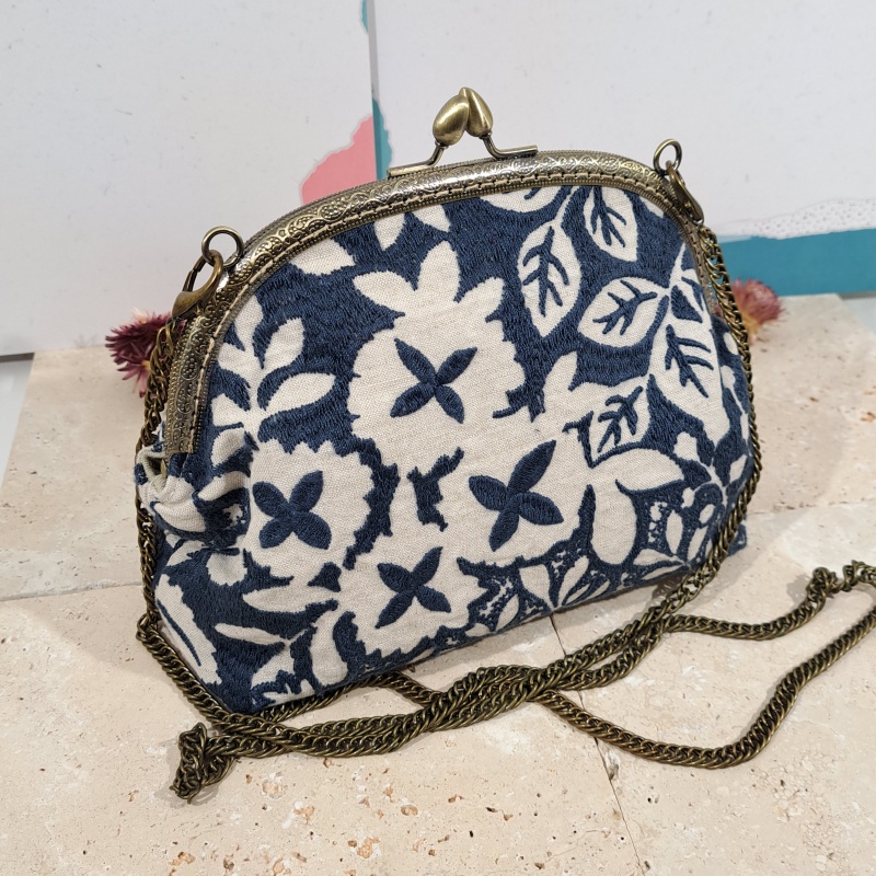 sac brodé inspiration vintage