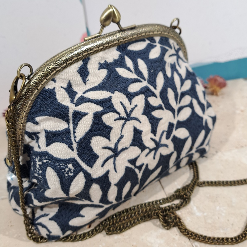 sac brodé inspiration vintage - Image 4