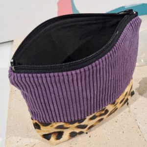 trousse velours violet et léopard