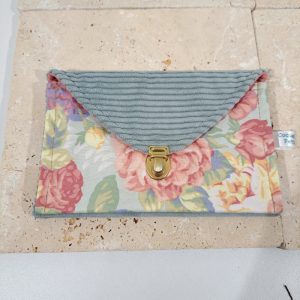 portefeuille rose pastel