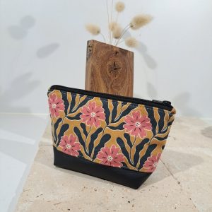 petite trousse fleurs rose